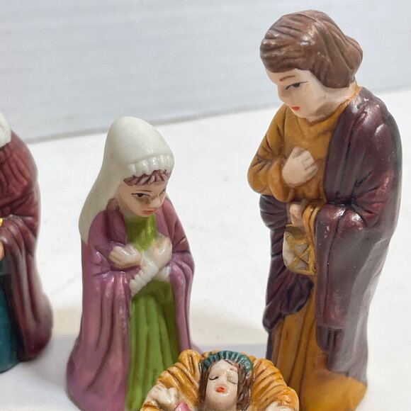 Vintage 6-Piece Ceramic Nativity Set With Baby Jesus Mary Joseph & Three Wise Me - Picture 5 of 6